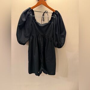 Abercrombie & Fitch Black romper puff sleeves small tie back